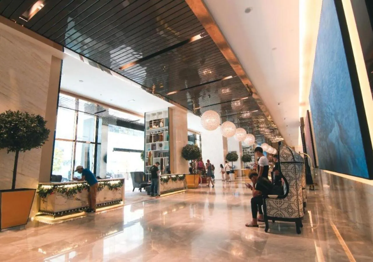 Platinum Klcc By Black Sand Kuala Lumpur Malaysia